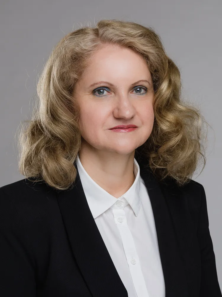 Business portrait of Silvia Vilcekova